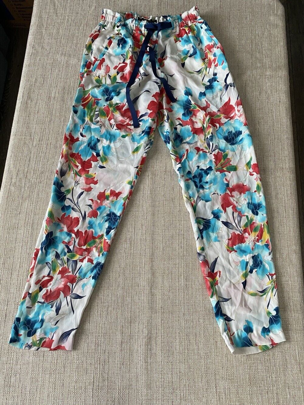 ZARA Woman Multicolored Floral Pants XS